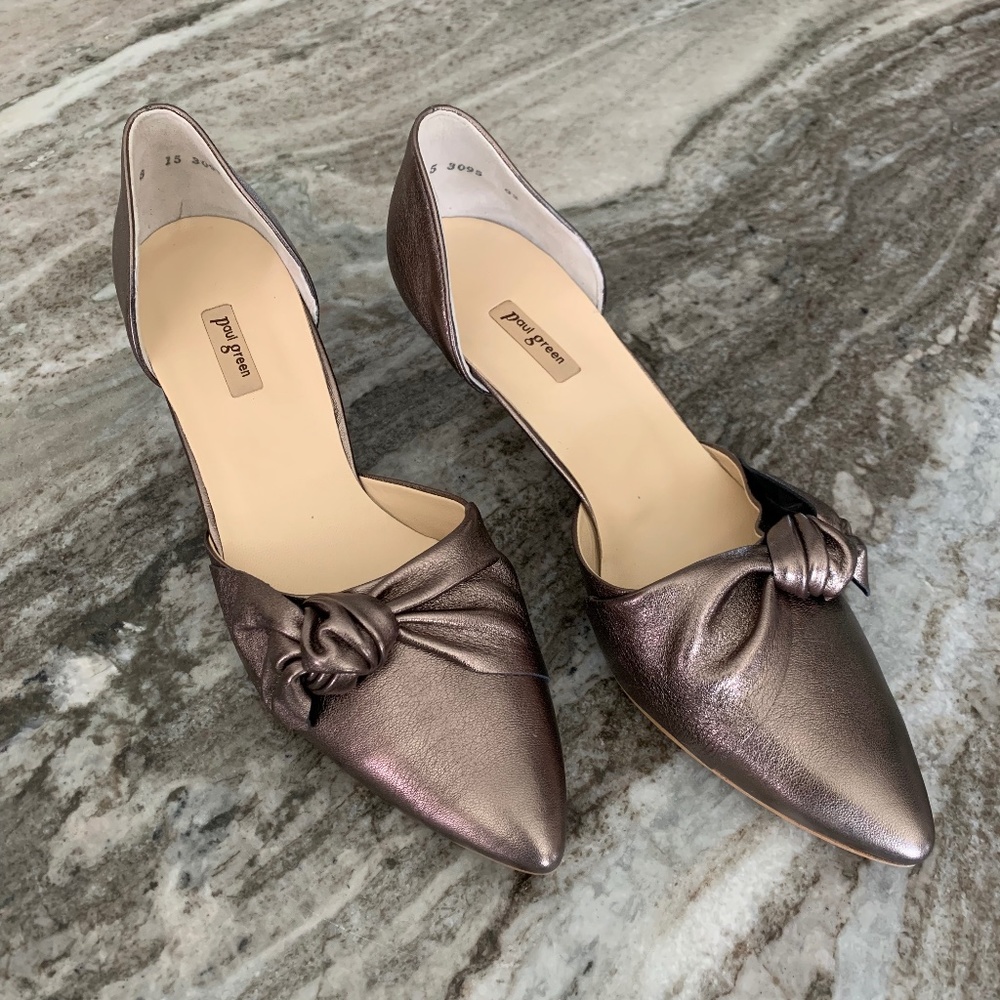 Paul Green Gray Metallic Dress Pumps with box. New